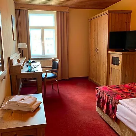 Goldner Loewe Отель 3*